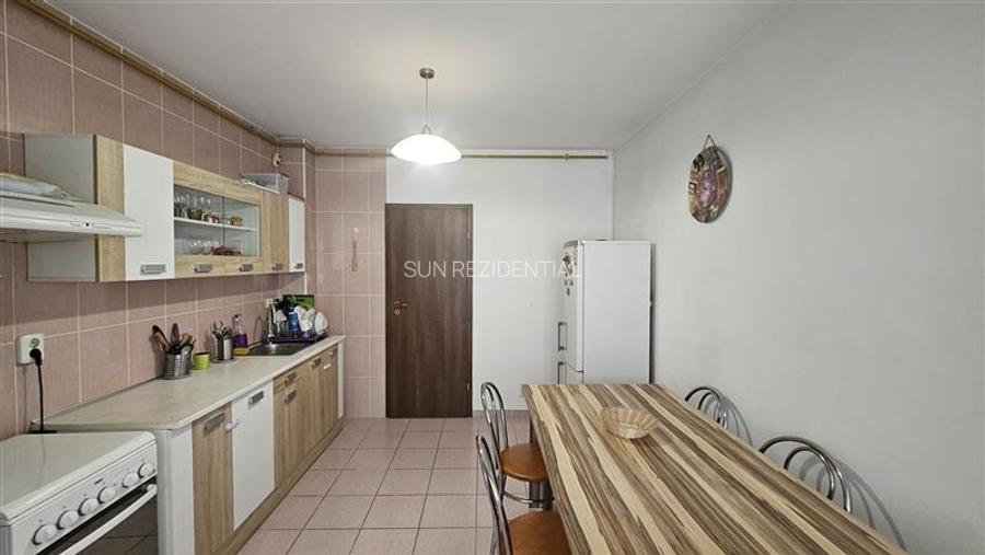 Berceni-5 minute de metrou D.Leonida, apartament 3 camere, mobilat-utilat - 28