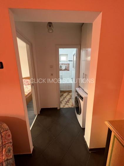 Romancierilor metrou - 9