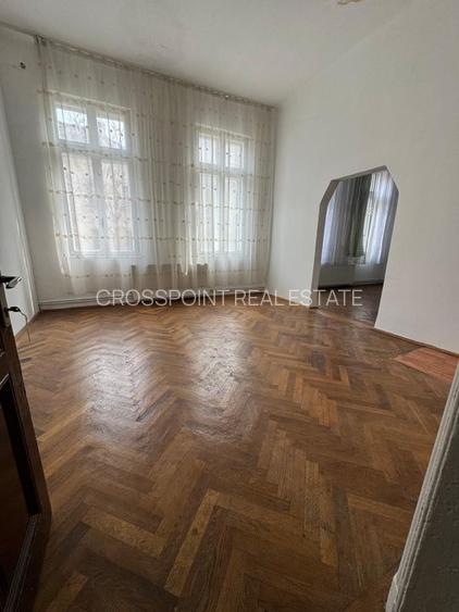 Apartament cu 4 camere decomandat în Kogălniceanu - 9