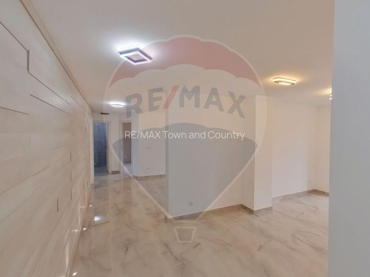 Apartament cu 4 camere de vanzare,  str. 1 Decembrie 1918 - 2