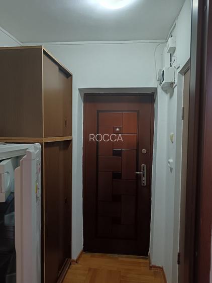 Garsonieră complet mobilata, balcon, boiler, transport in comun – Auchan Vitan - 8