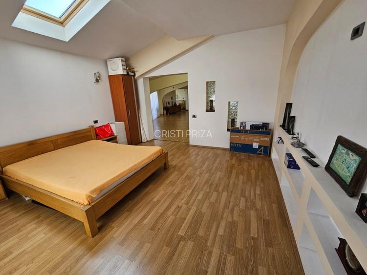 Casa cu piscina - Chiajna (6 dormitoare - 6 bai - 2 livinguri) - 16