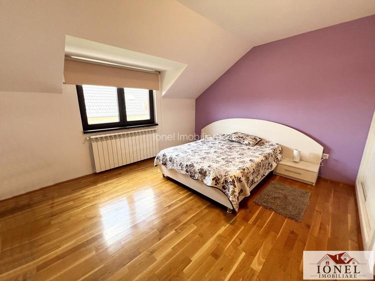 Vila de vanzare in Sebes - pretabila pentru doua familii - 8
