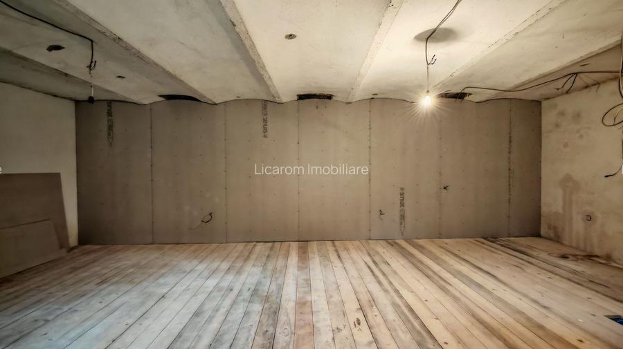 CASA SASEASCA comuna VULCAN,zona foarte buna,teren 3000 mp - 6