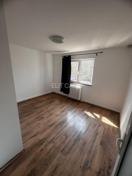 Casa individuala, curte ,utilata, nemobilata, 5 camere, 2 bai, zona Nicolina - 10