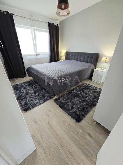 Apartament 3 camere modern cu parcare, zona Terra. - 7