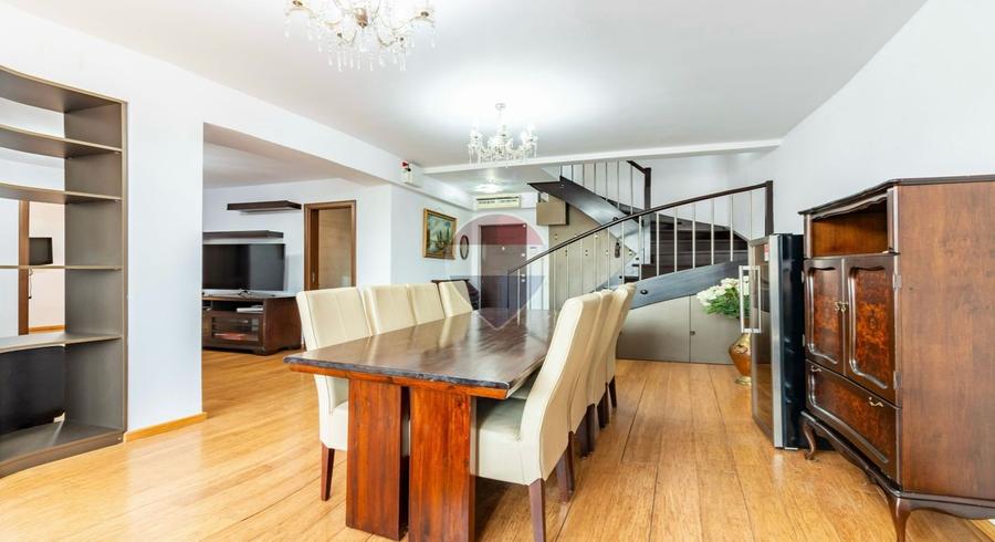 Apartament 4 camere de vanzare la Unirii, 3xparcare, boxa, bloc nou