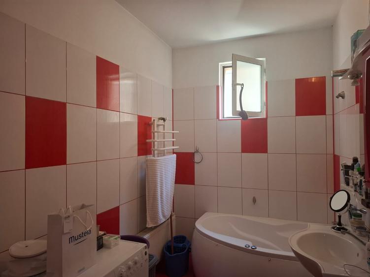 Vanzare | Vila Moderna | Curte 1050 Mp | Investitie |