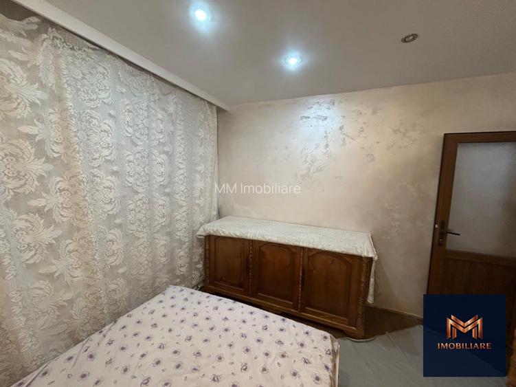 Apartament 2 camere, Botoșani, etaj 4, mansardă cu scara inetrioara, z - 2