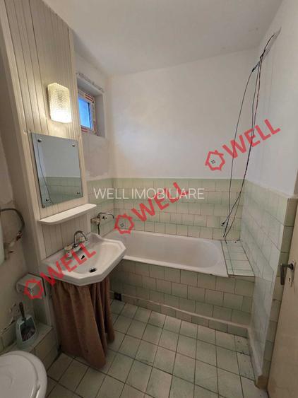 De vânzare apartament cu 2 camere în centrul orașului Covasna, pe strada Unirii! - 11