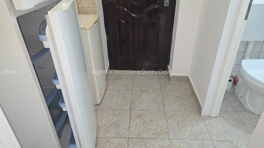 Vand garsoniera in Deva, zona Progresul, parter, bloc de caramida de 3 etaje, - 3