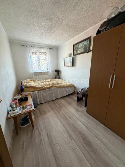 Casa si Teren/ Curte/ Metrou Republica 12' - 5