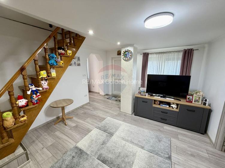 Casă / Vilă cu 4 camere de vânzare în zona Central - 16