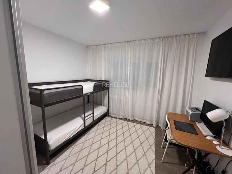 Titan, metrou 1 Decembrie,  61mp, 1/10, 1989, renovat, mobilat modern, AC - 3