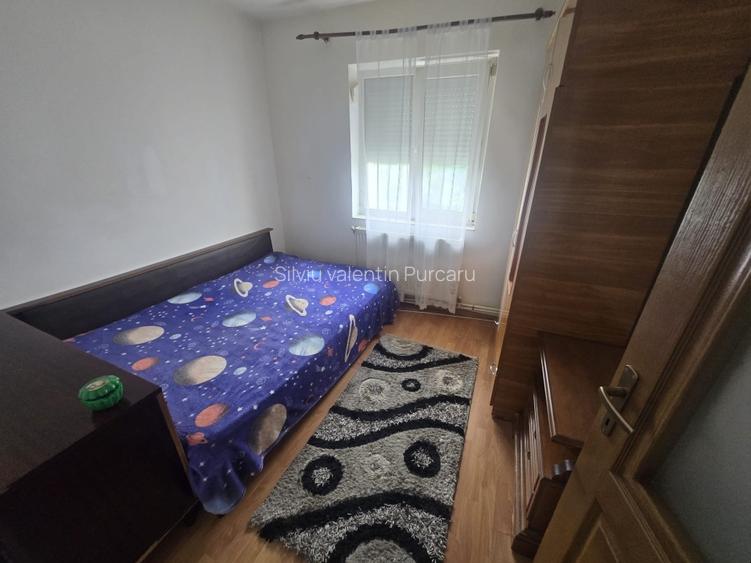 Apartament 3 camere roman  - 2