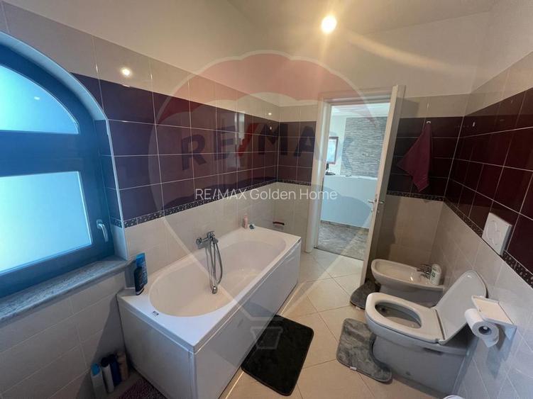 Casa / Vila 6 camere Rastoaca - 8