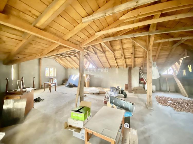 Urgent/Vânzare Casa/Vila, 4+ camere, teren 346 mp,  Targoviste, zona Micro 4 - 26