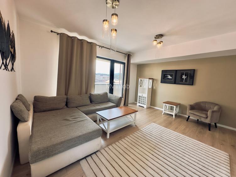 Apartament cu 2 camere de inchiriat in zona Racadau la Cosmopolit,et 6/8 - 3