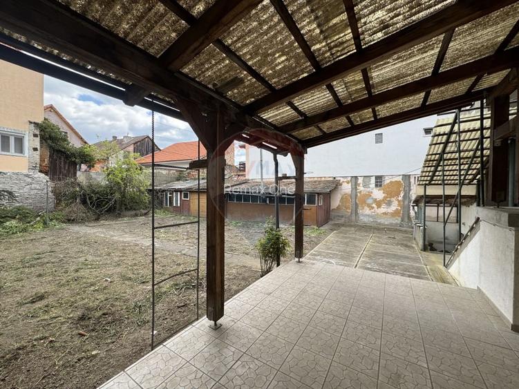 Casă Ultracentrală Singur în Curte,457 mp Teren, str. Brâncoveanu - 3