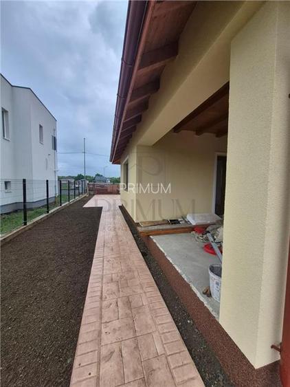 CASA INDIVIDUALA IN GHIRODA  3 CAMERE 90 MP UTILI 501 MP CURTE  UTILATA  BUCATAR - 9