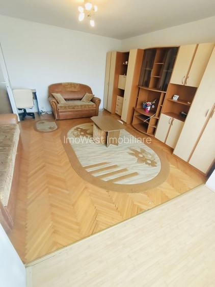 Steaua | 38 mp utili | Etaj 2 | Centrală proprie | Decomandat - 4