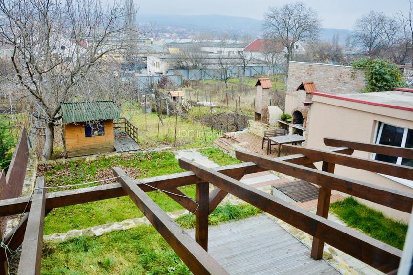 Oază de liniște în Gruia – Casă cu grădină generoasă - 9