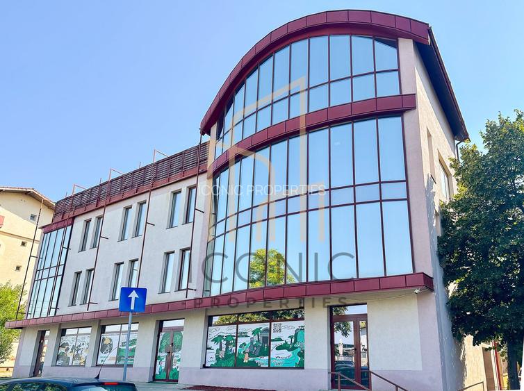 De inchiriat clădire birouri versatilă 660 mp | P+2 | - 3