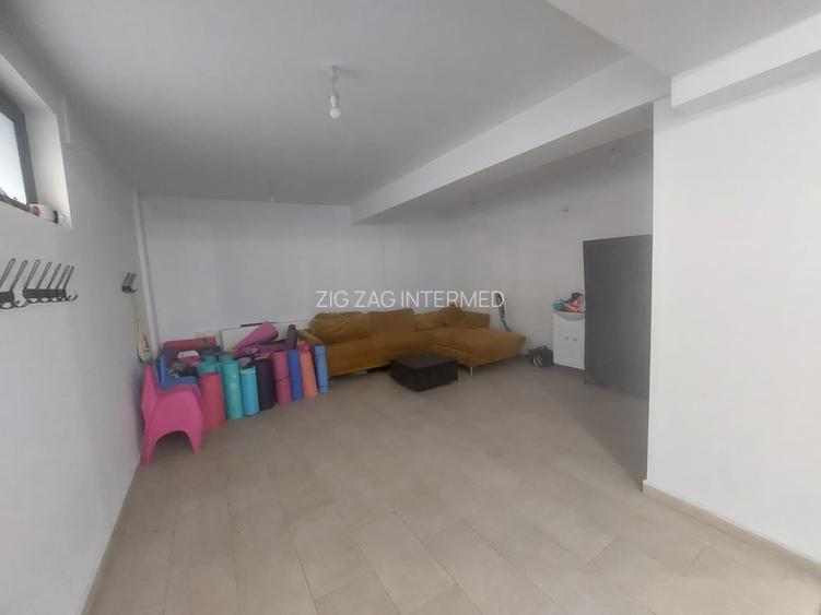 City Mall- imobil 85 mp., zona traficata intens - 8