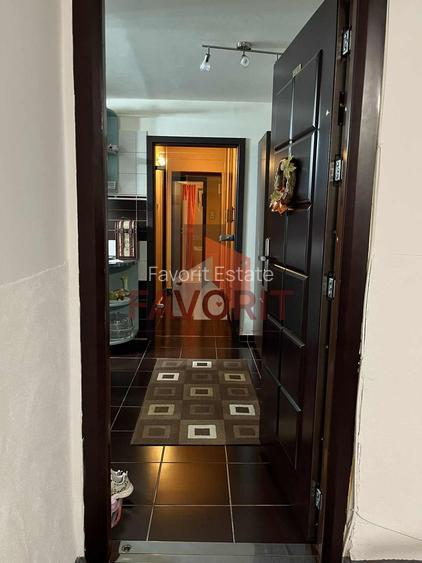3 camere, decomandat | etaj 4 | centrala proprie | mobilat | zona excelenta - 5
