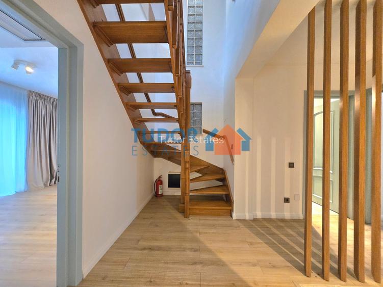 Beautiful Fully Renovated 5 Bedroom Villa  in Iancu Nicolae - 26