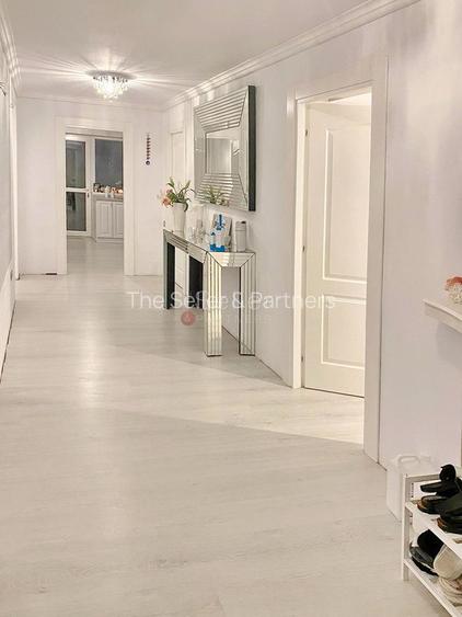 Proprietate compusa din 2 case - 21