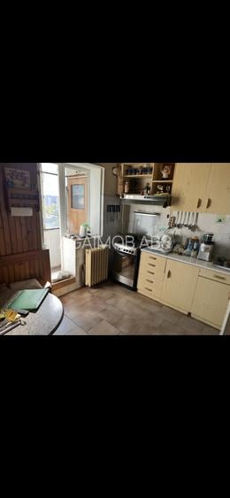 Vânzare apartament 3 camere - 4