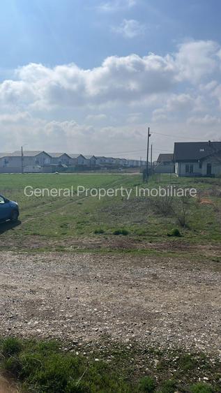 Teren TUNARI  600 mp - 2