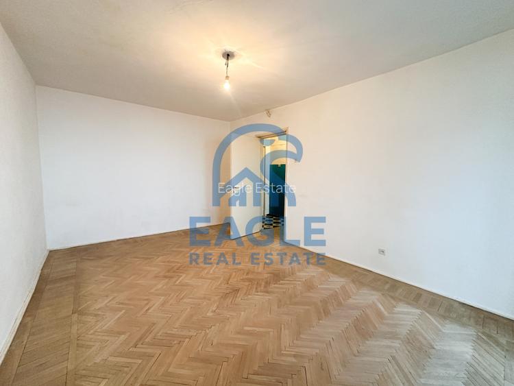 Tomis Nord - 2 Camere decomandat cu balcon pregatit de renovare - 4