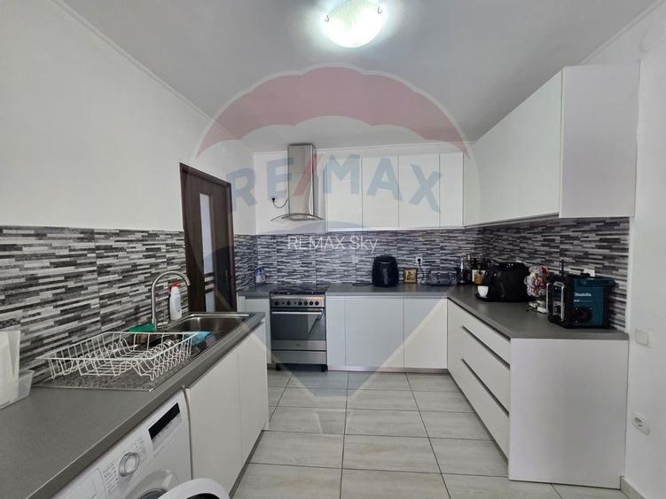 Casă complet renovată, eficientă energetic-Str. Morii nr. 15 - 10