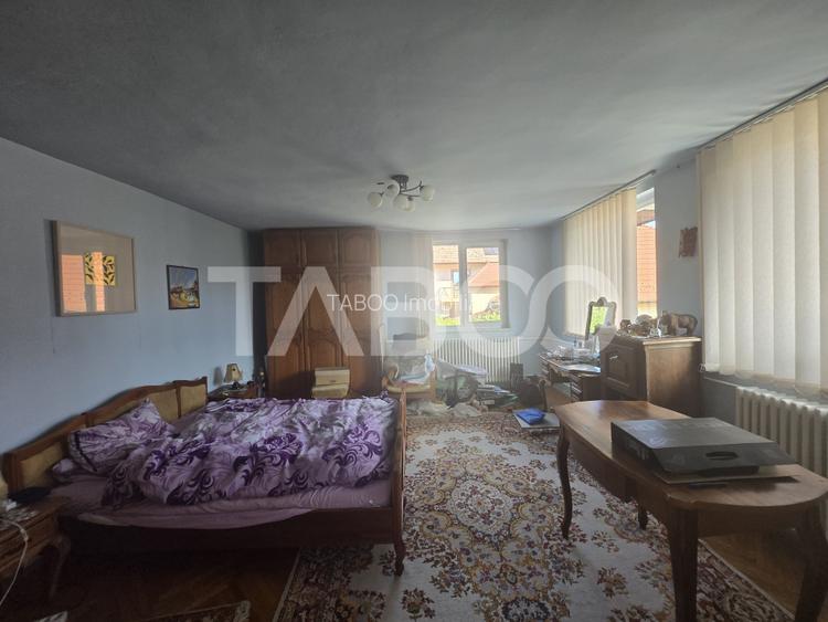 Casa de vanzare 260mp 7 camere si curte 113mp zona Trei Stejari Sibiu - 3