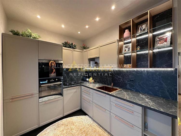 Penthouse 5/5 135 MP - 3