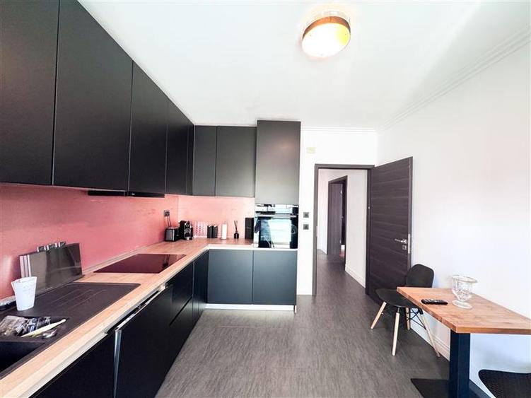 Apartament de inchiriat 4 camere Emerald Residence