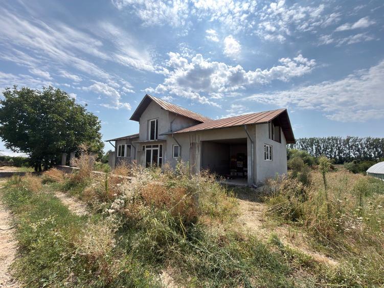 Casă individuală S+P+1E | 248 mp utili | Teren 1.322 mp | Băleni Sârbi