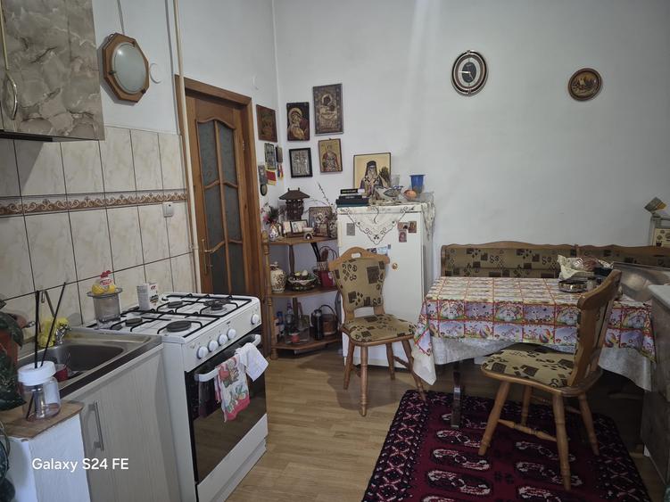Casă de vânzare  str Stefan Cel MARE
