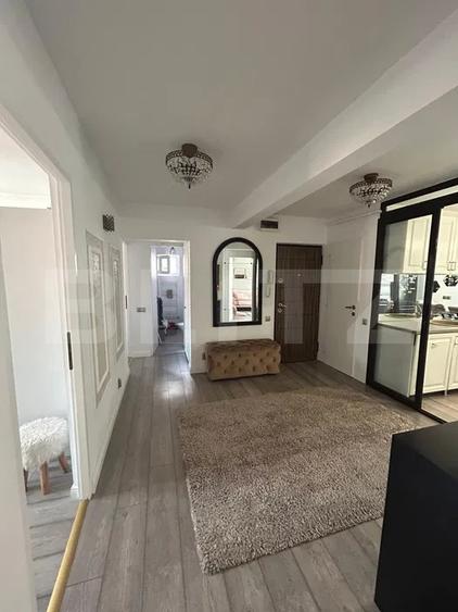 Apartament spațios cu 4 camere, complet mobilat și renovat modern, zonă C.R.Vivu