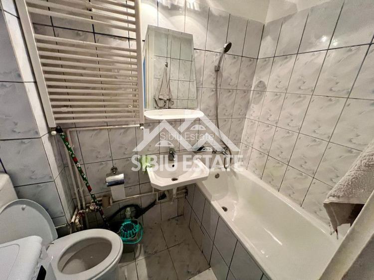 Apartament 2 camere , etaj 2, zona Tiglari - 2
