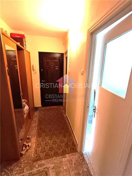 ETAJ  1, Ap 3 camere zona Garii, SPATIOS, 2 vederi, 2 balcoane - 6