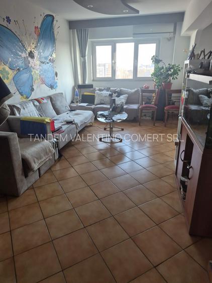 Crangasi stradal , 2 minute metrou - 19