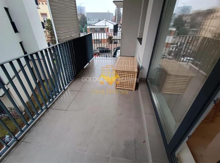 2 camere, modern, garaj,AC,bloc nou, zona Centrala, Record Park, Paris - 8