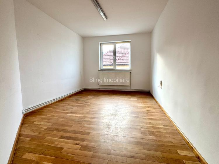 Spatiu 500 mp utili, teren 2000 mp, 10 parcări, cartier Andrei Mureșanu - 12