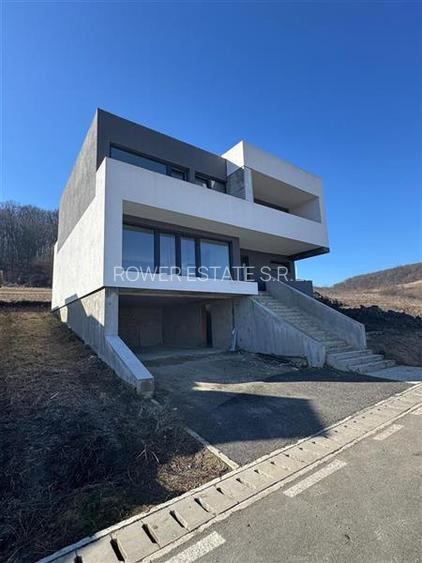 Casa Individuala Subsol+Parter+Etaj  situata in Chinteni! - 3
