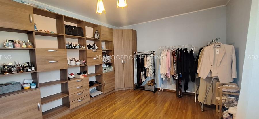 Apartament cu pod amenajat, complet mobilat, pe Strada Florilor - 13