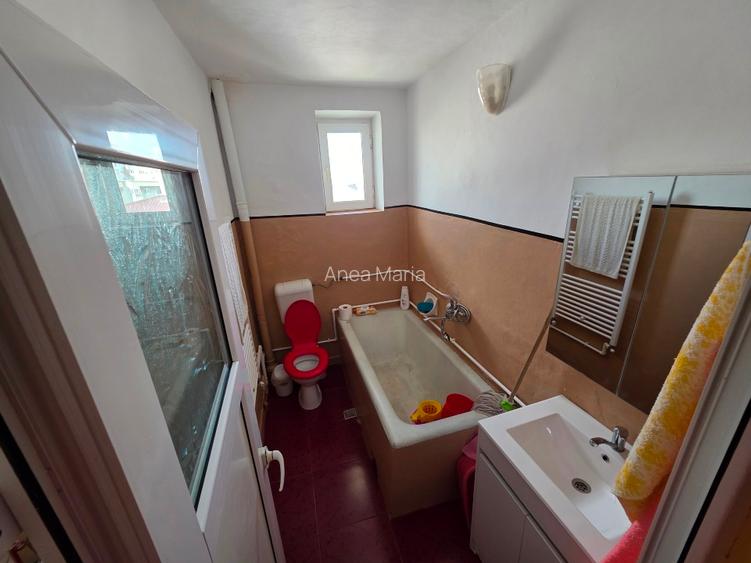 Apartament 3 camere, 64 mp, centrală proprie, balcon închis – Năvodari, str. Tin - 5