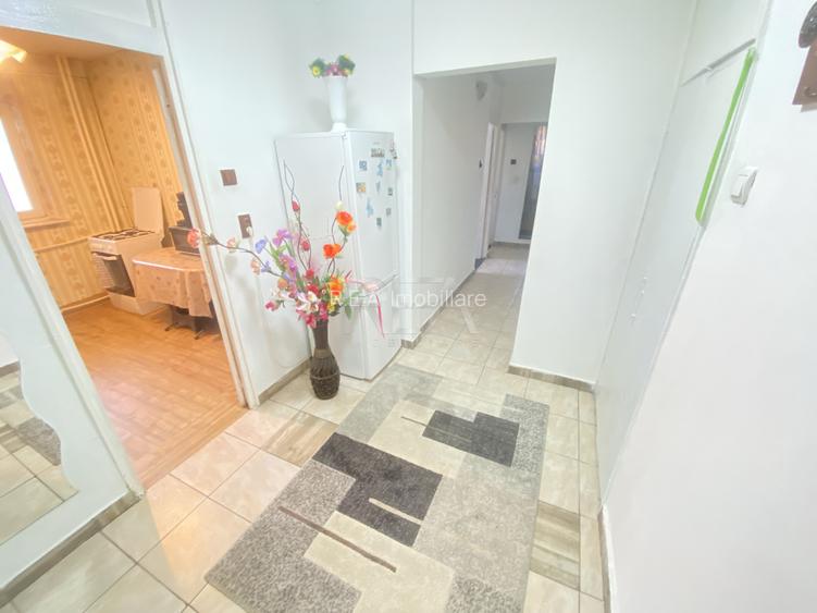 3 camere-Decomandat- Salaj- COMISION 0% - 9